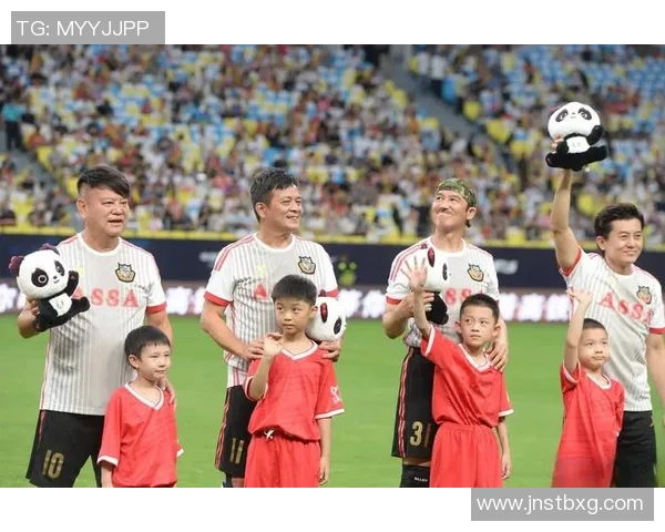 足球明星穿衣服