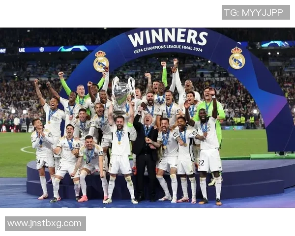 足球明星24号的传奇故事与辉煌成就揭秘 足球明星24号的传奇故事与辉煌成就揭秘