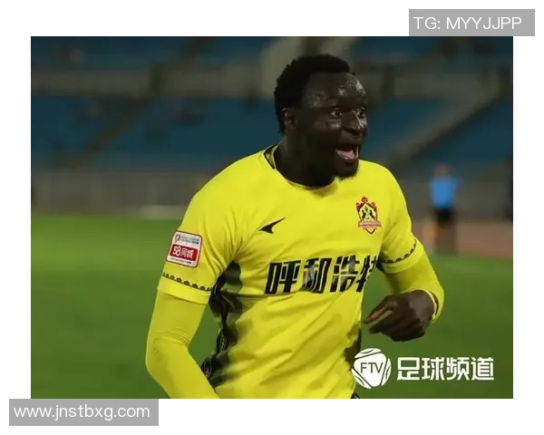 重庆篮球队在总决赛积分榜上以83分稳居第一名展现强劲实力