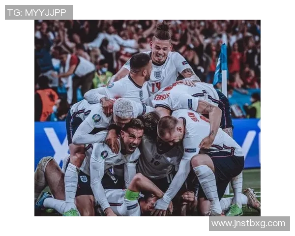 广州篮球队在欧锦赛中的灵活性表现与战术创新分析 广州篮球队在欧锦赛中的灵活性表现与战术创新分析